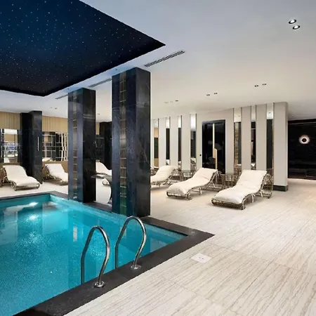 Stylish By The Sea Apartment